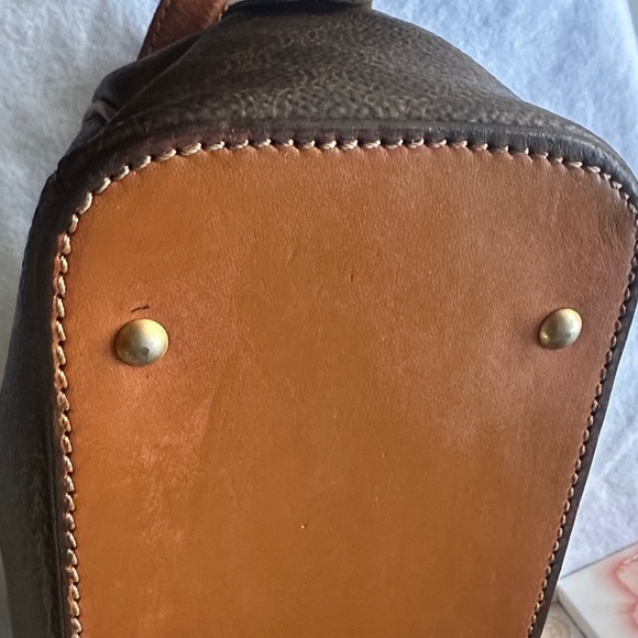 Celine Brown Leather Handbag - Picture 4 of 10